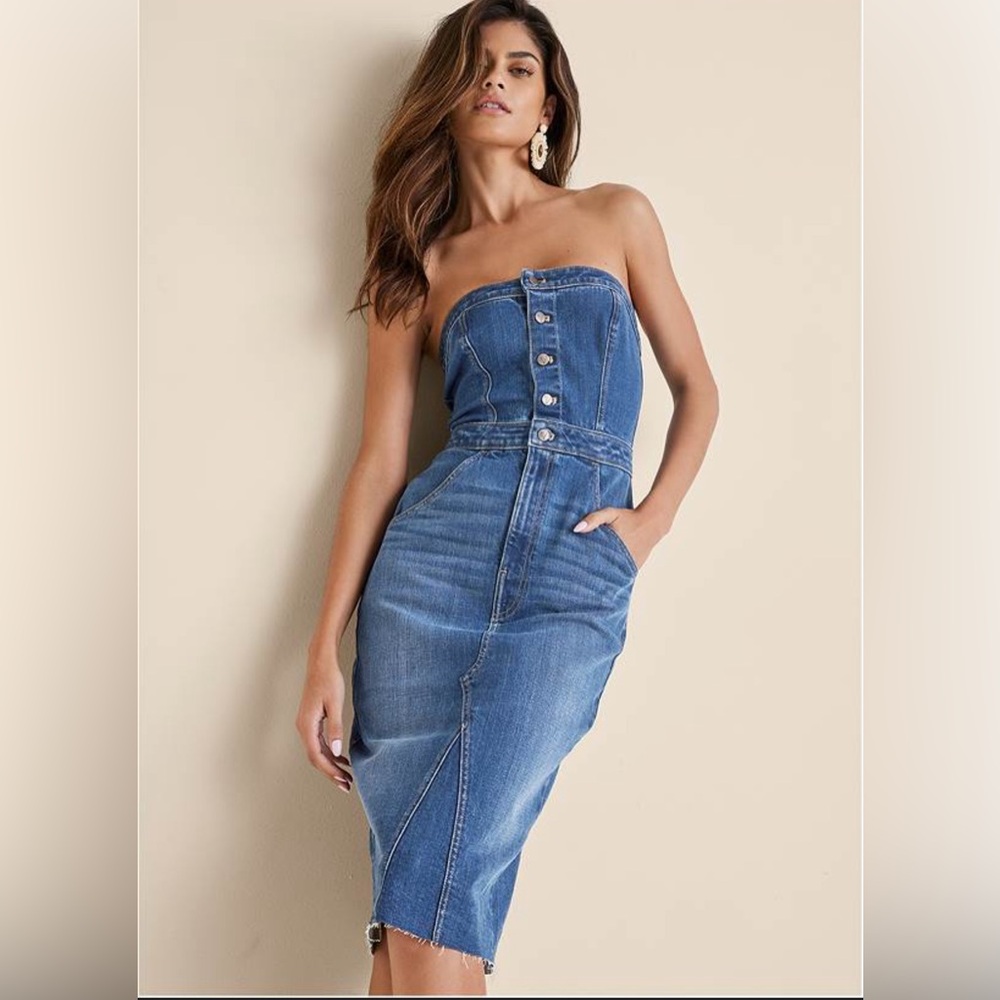 VENUS Strapless Denim Dress in Medium Wash Size 10 NWT